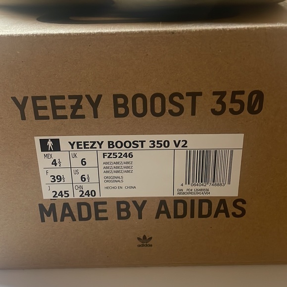 Yeezy Boost 350 by Adidas - Picture 8 of 8